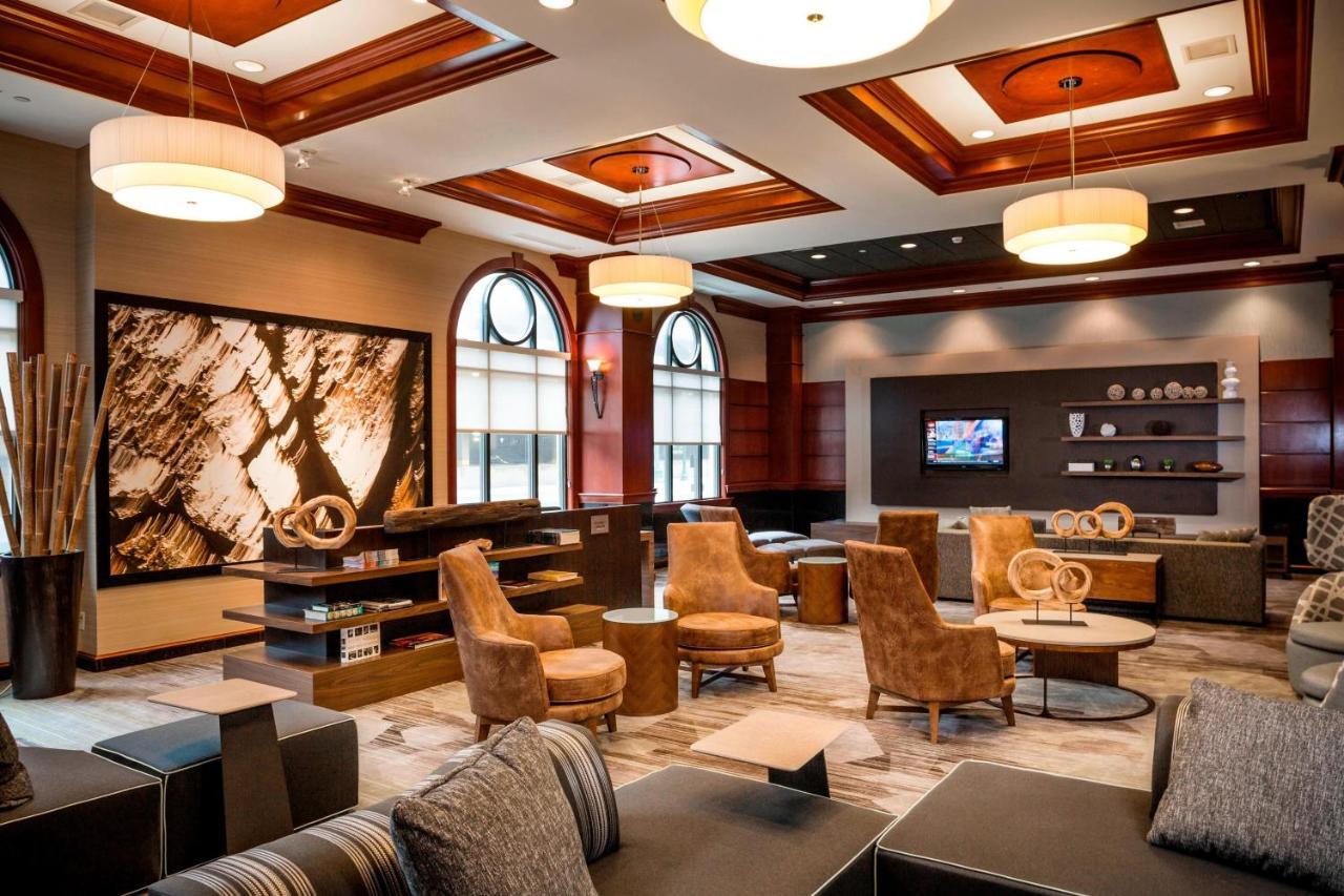 Courtyard By Marriott Norfolk Downtown Exterior foto