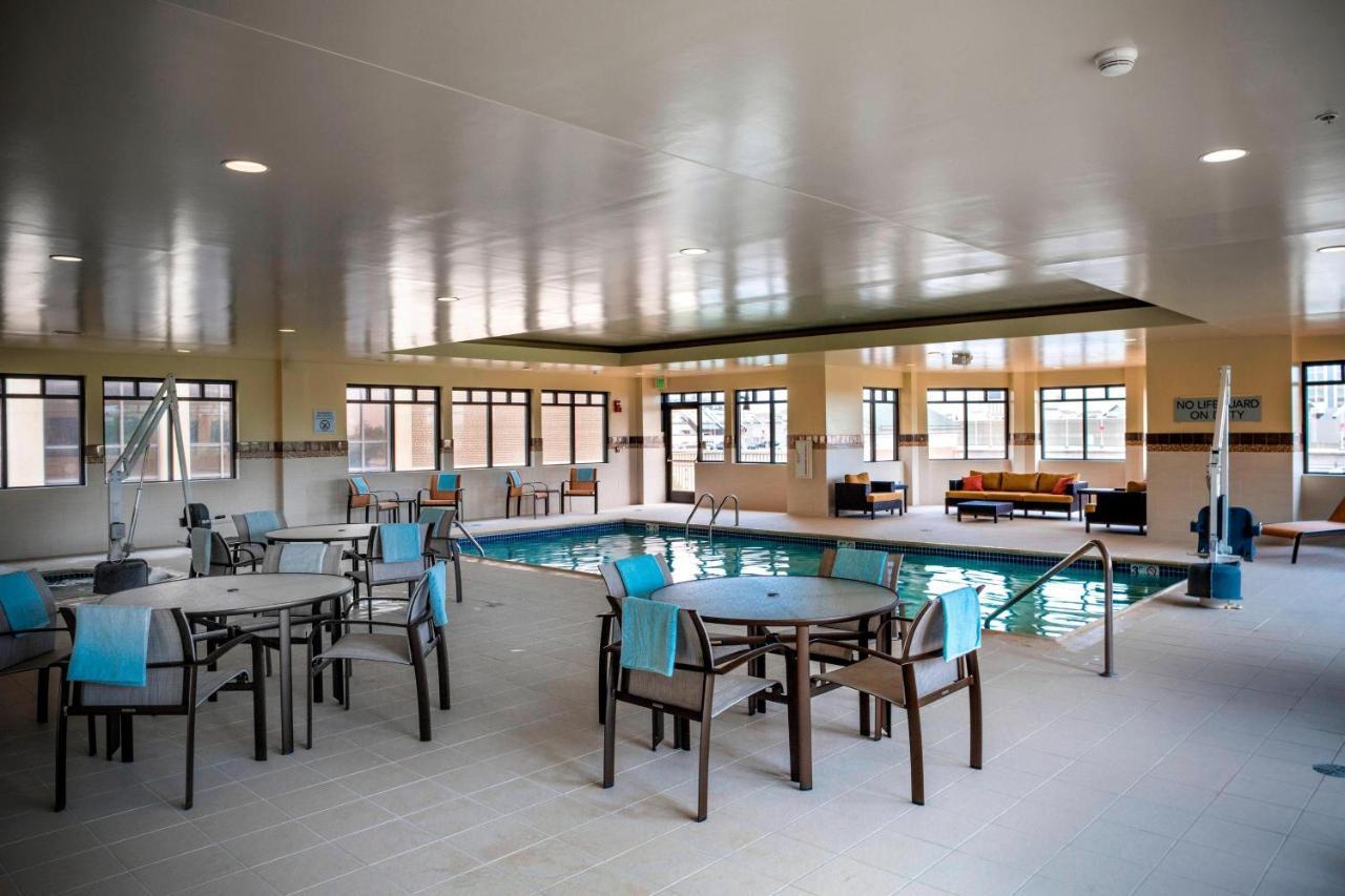 Courtyard By Marriott Norfolk Downtown Exterior foto