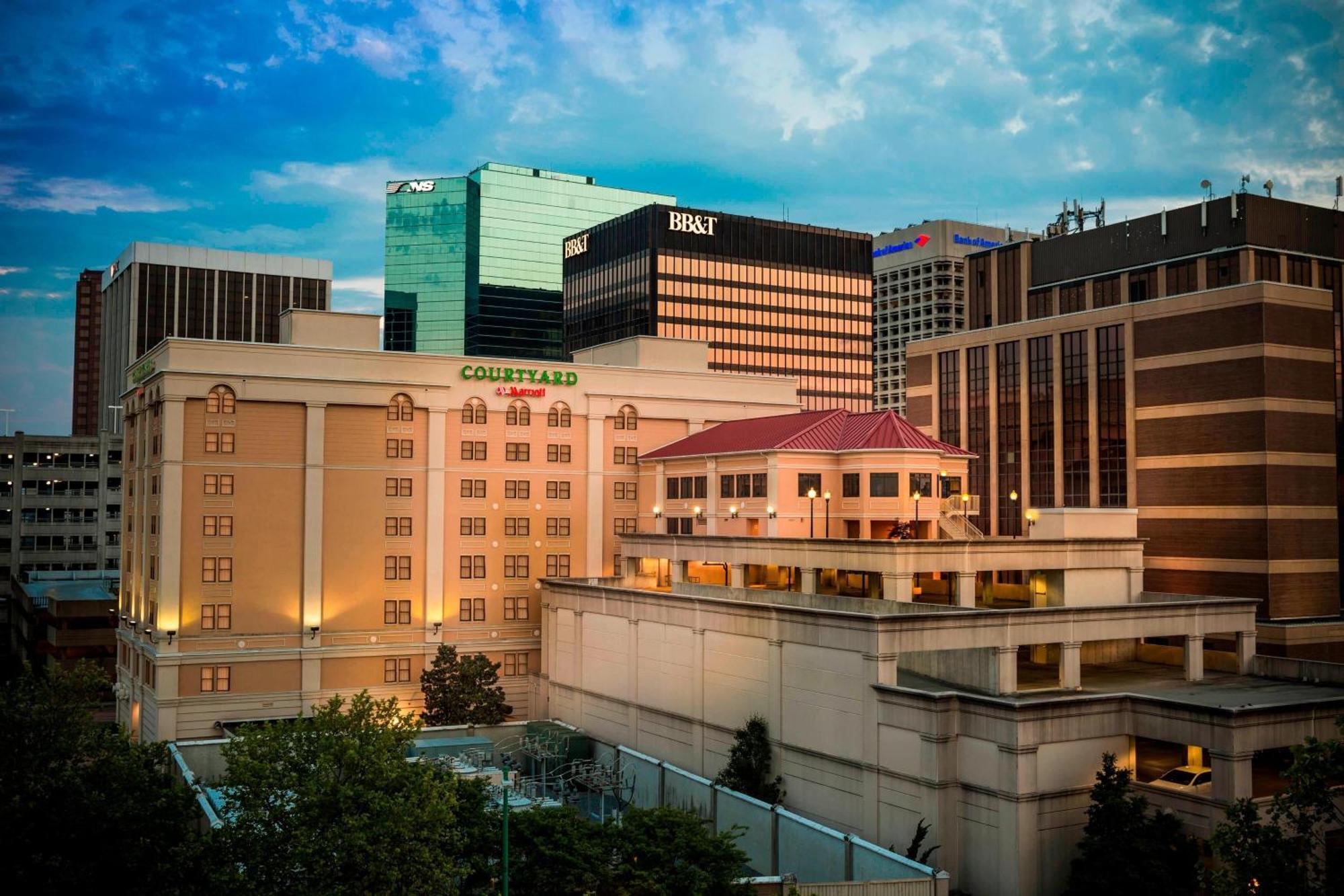 Courtyard By Marriott Norfolk Downtown Exterior foto