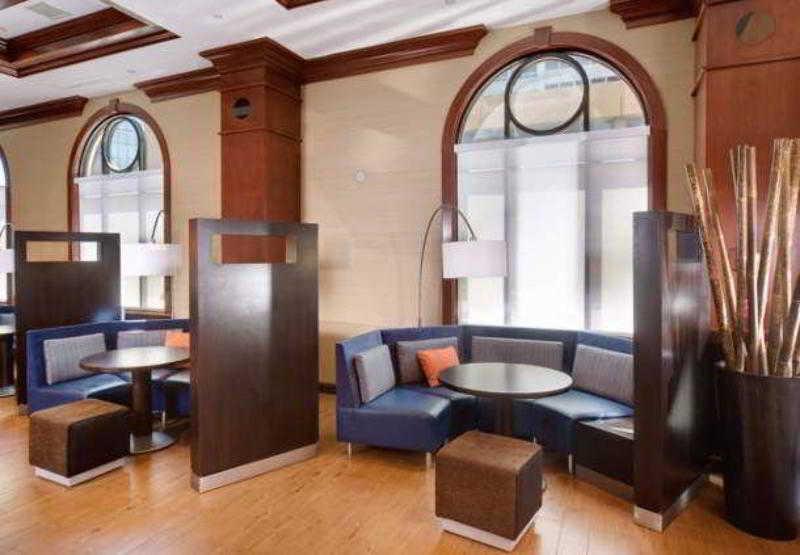 Courtyard By Marriott Norfolk Downtown Exterior foto