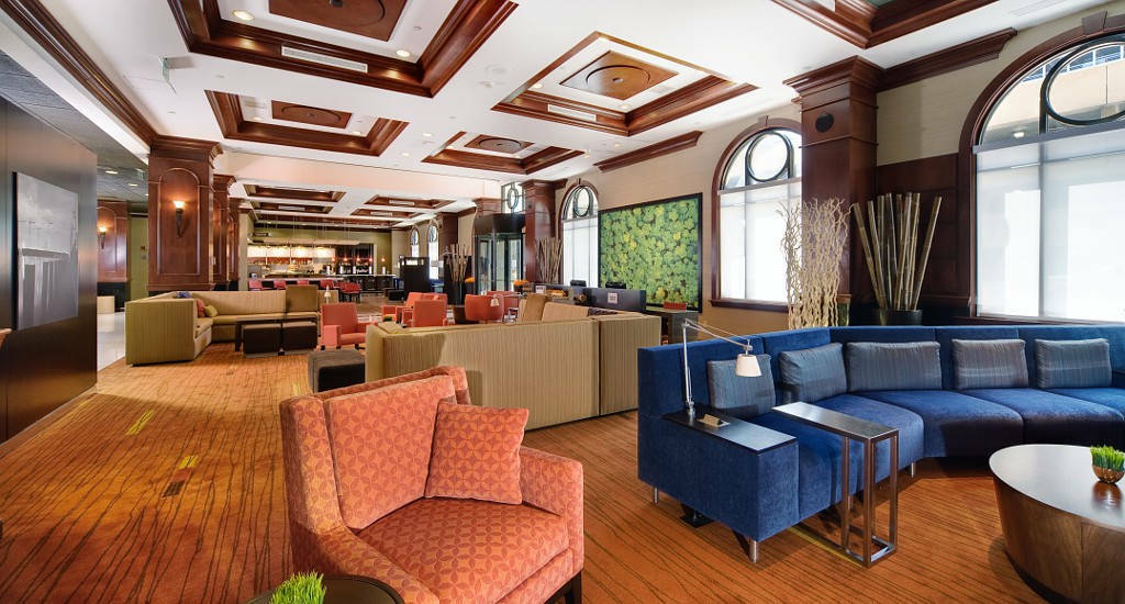 Courtyard By Marriott Norfolk Downtown Exterior foto